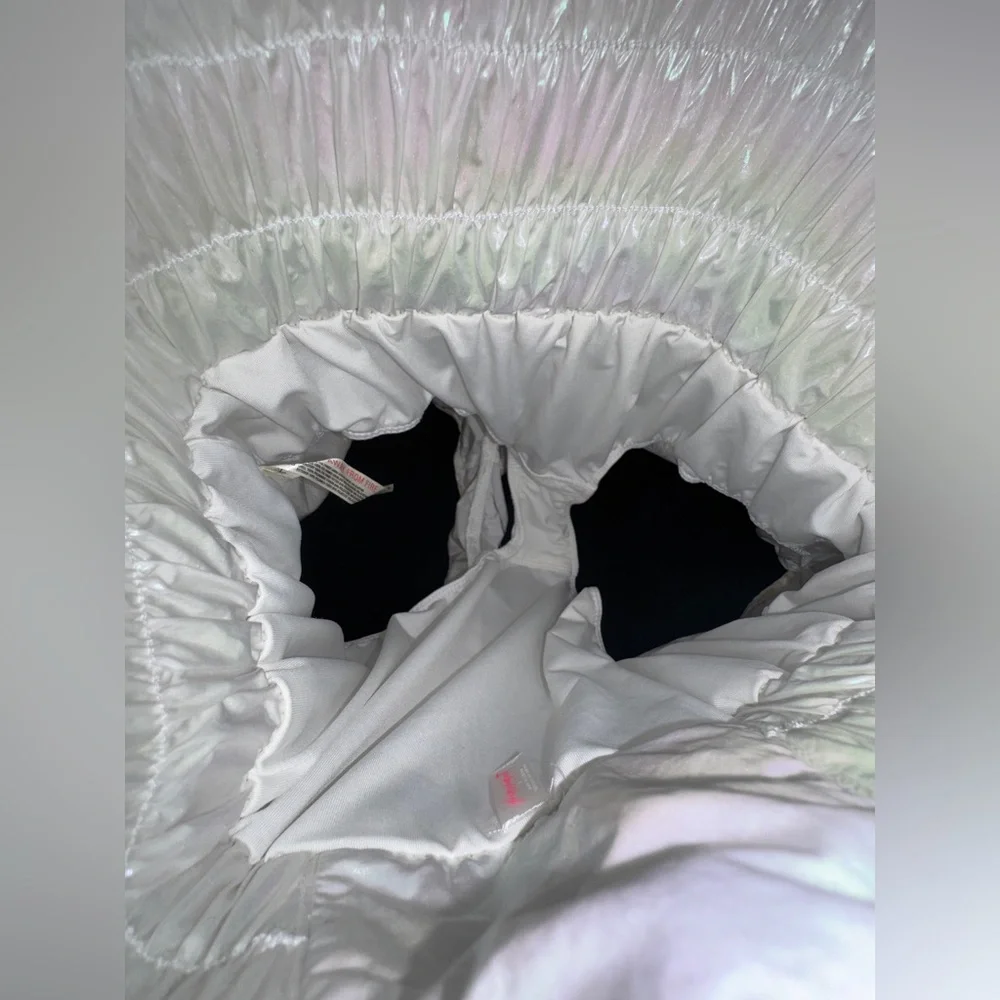 RARE Free People Movement Way Home Shine White Shorts Size Small 🪷 Like New - Picture 10 of 10